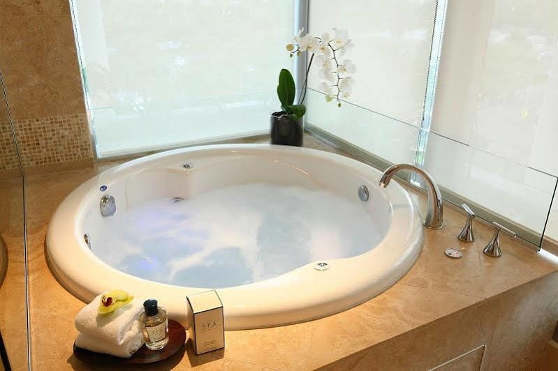 Jet Luxury At The Trump Waikiki Oahu Eksteriør billede
